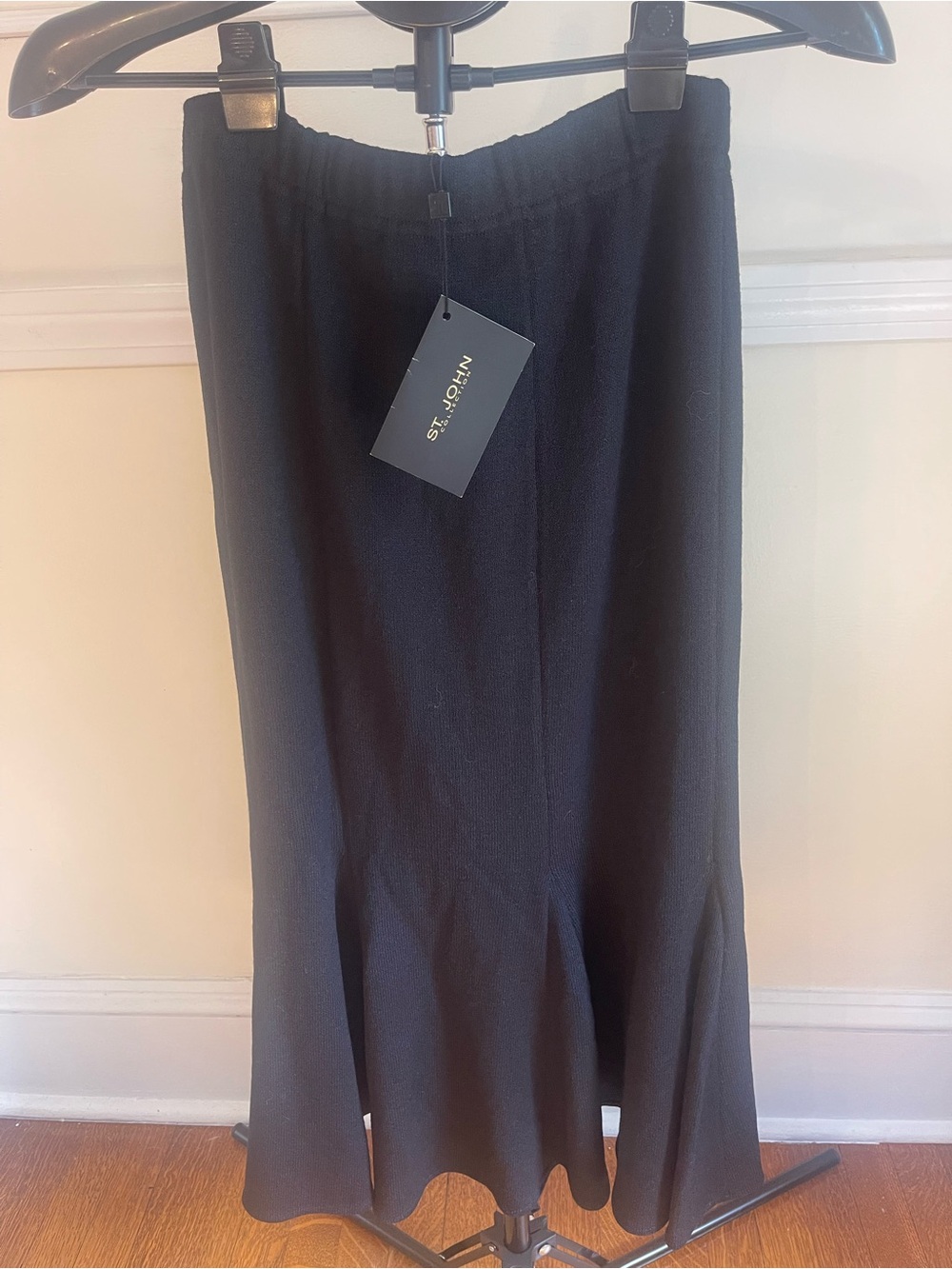 Luxury St. John Black Maxi Knit Skirt with Fit & Flared Hem